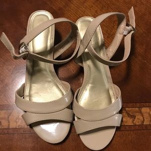 Dexflex Comfort Block heel sandals SZ 8W